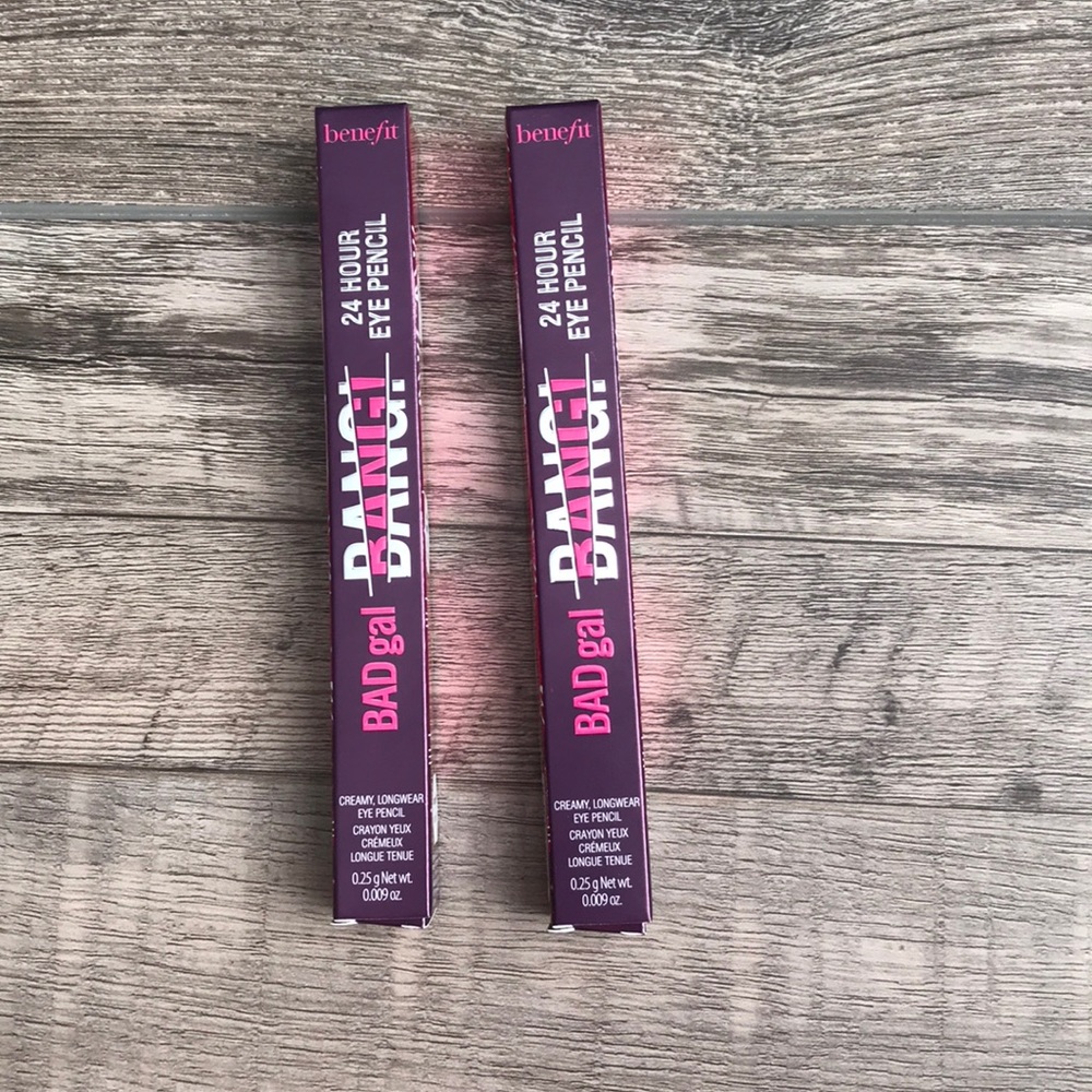 Benefit Bad Gal Bang! Deep Purple Eye Pencil